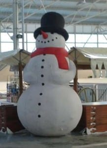 Sneeuwpop Opblaasbaar is te huur bij Carpe Diem Events & Verhuur uit Limburg.