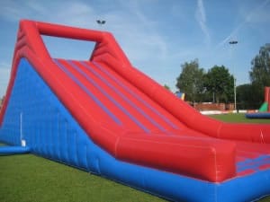 Stormbaan Afmatrace is te huur bij Carpe Diem Events & Verhuur uit Sittard, Limburg.