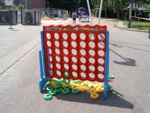 Mega 4 op een rij is te huur bij Carpe Diem Events & Verhuur uit Sittard, Limburg.