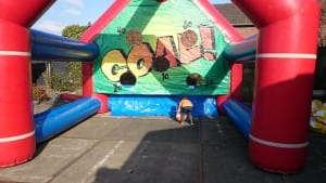 Voetbalhal met gaten is te huur bij Carpe Diem Events & Verhuur uit Limburg.