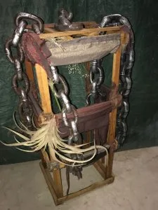 Halloween kooi is te huur bij Carpe Diem Events & Verhuur uit Limburg.