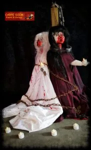 Halloween decoratie Evil twins te huur bij Carpe Diem Events & Verhuur