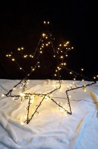 kerstster met verlichting is te huur bij Carpe Diem Events & Verhuur uit Sittard, Limburg.