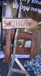 Wegwijzer Kerst is te huur bij Carpe Diem Events & Verhuur uit Sittard, Limburg.