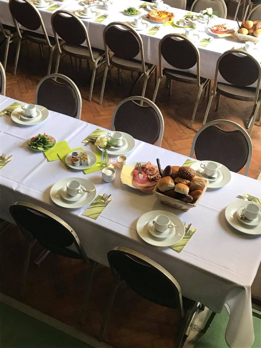 Tafel laken is te huur bij Carpe Diem Events & Verhuur uit Sittard, Limburg.