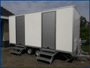 Toiletwagen Event 3 is te huur bij Carpe Diem Events & Verhuur uit Sittard, Limburg.