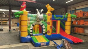 Springkussen Multiplay Zebra Park is te huur bij Carpe Diem Events & Verhuur uit Sittard, Limburg.