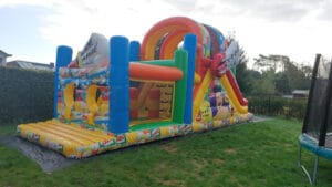 Stormbaan Comic Run 10mtr. te huur bij Carpe Diem Events & Verhuur